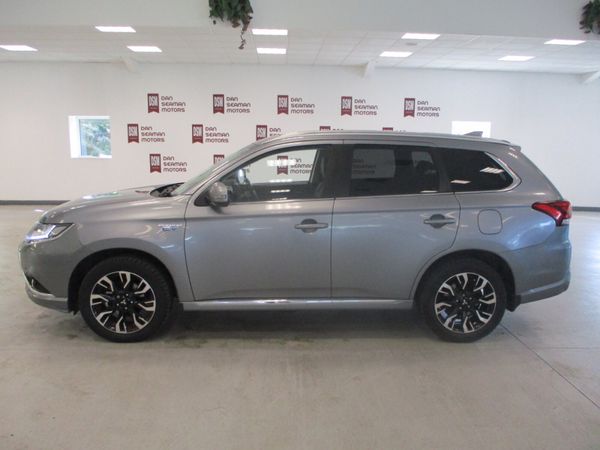Mitsubishi Outlander SUV, Petrol Plug-in Hybrid, 2017, Grey