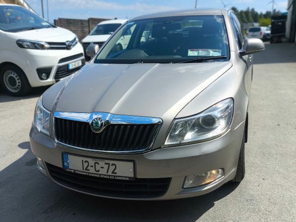 Skoda Octavia Saloon, Diesel, 2012, Beige