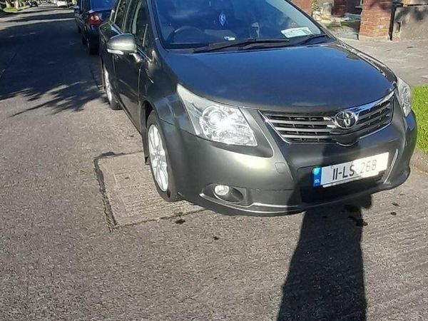 Toyota Avensis Saloon, Diesel, 2011, Green