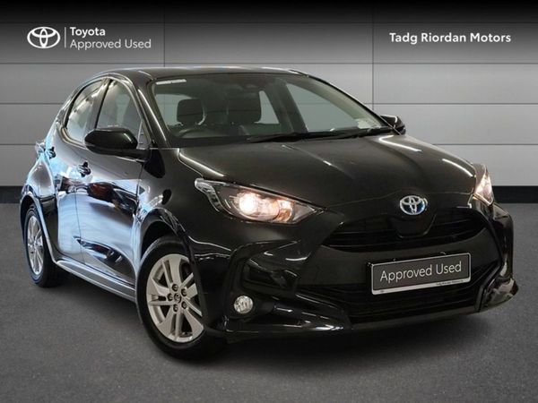 Toyota Yaris Hatchback, Hybrid, 2022, Black