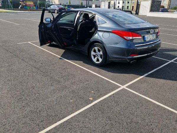 Hyundai i40 Saloon, Diesel, 2013, Grey