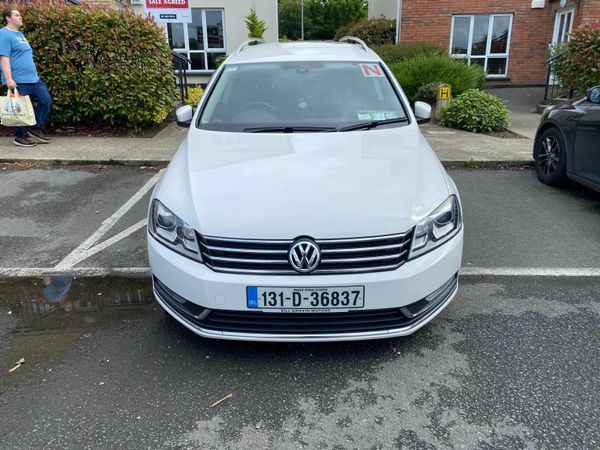 Volkswagen Passat Estate, Petrol, 2013, White