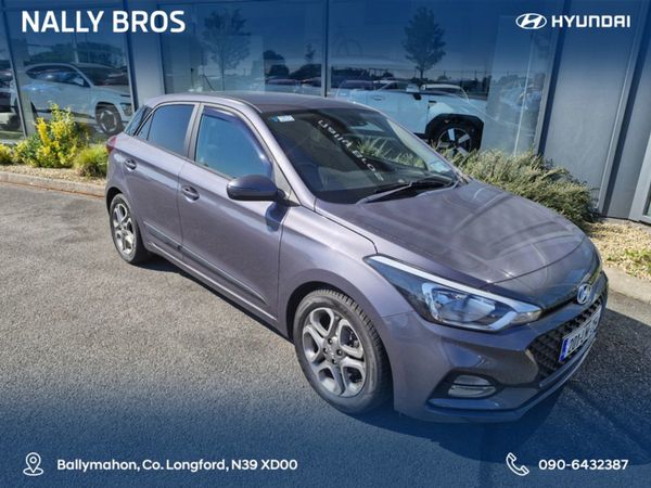 Hyundai i20 Hatchback, Petrol, 2020, Grey