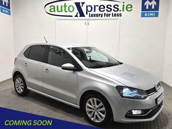 Volkswagen Polo Hatchback, Petrol, 2016, Silver