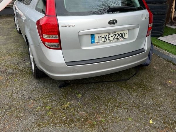 Kia Ceed Estate, Diesel, 2011, Silver