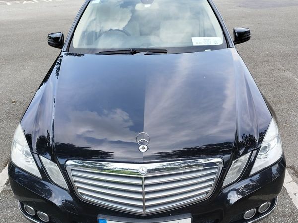Mercedes-Benz E-Class Saloon, Diesel, 2010, Black
