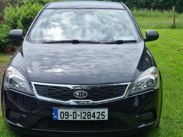 Kia Ceed Hatchback, Petrol, 2009, Black
