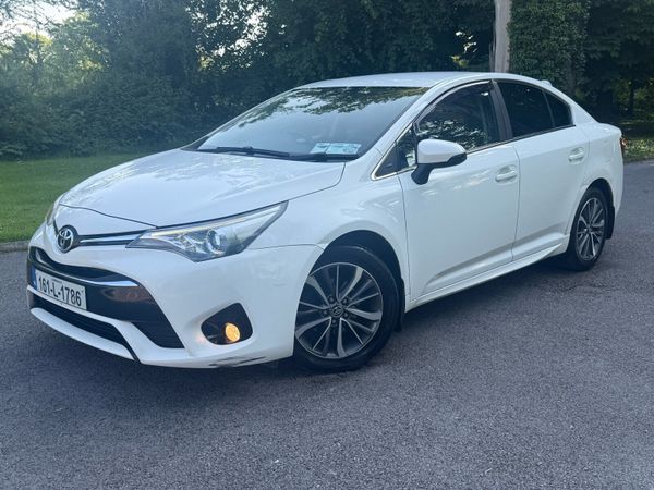 Toyota Avensis Saloon, Diesel, 2016, White