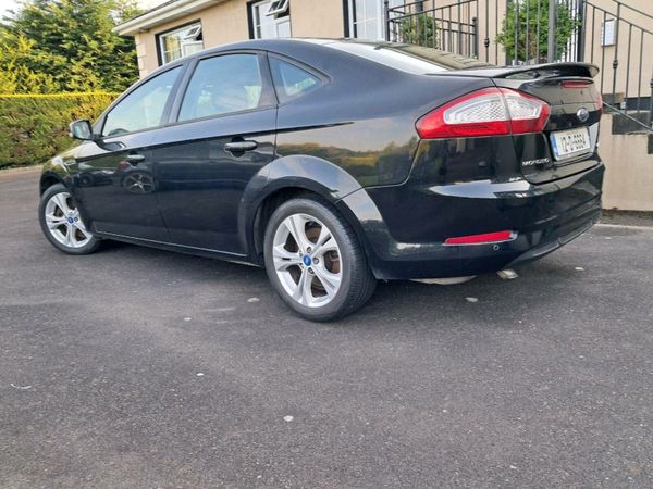 Ford Mondeo Hatchback, Diesel, 2012, Black