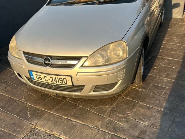 Opel Corsa Hatchback, Petrol, 2006, Silver
