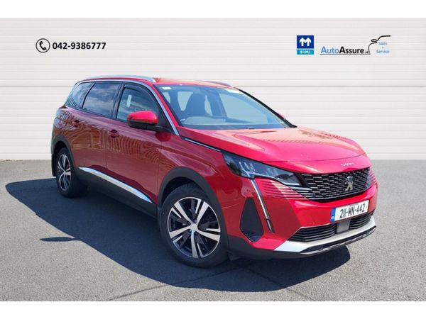 Peugeot 5008 MPV, Diesel, 2021, Red