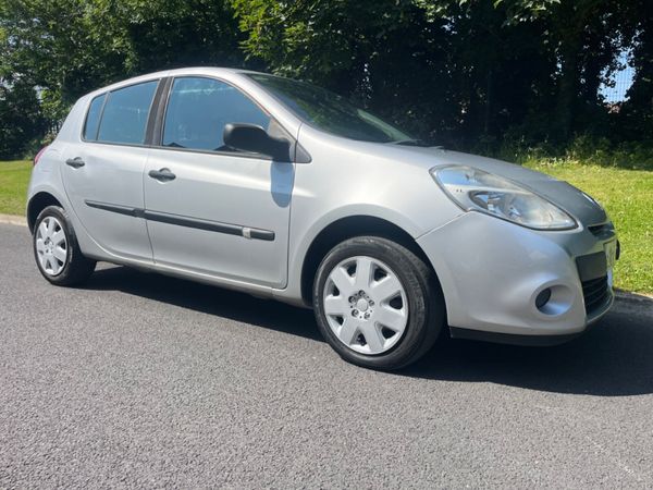 Renault Clio Hatchback, Ethanol Petrol, 2012, Silver