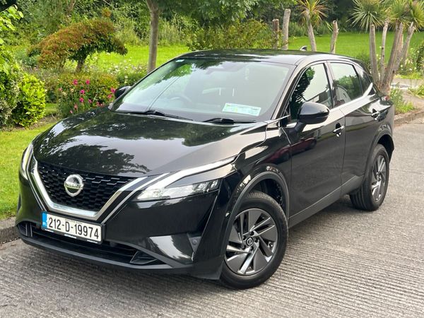 Nissan Qashqai MPV, Petrol, 2021, Black
