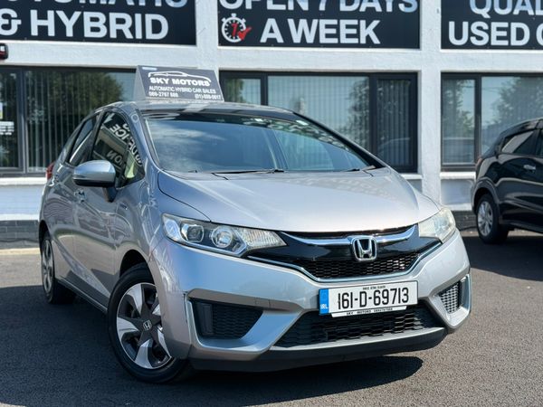 Honda Fit Hatchback, Petrol Hybrid, 2016, Silver