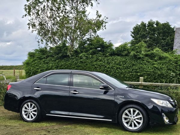 Toyota Camry Saloon, Petrol Hybrid, 2013, Black
