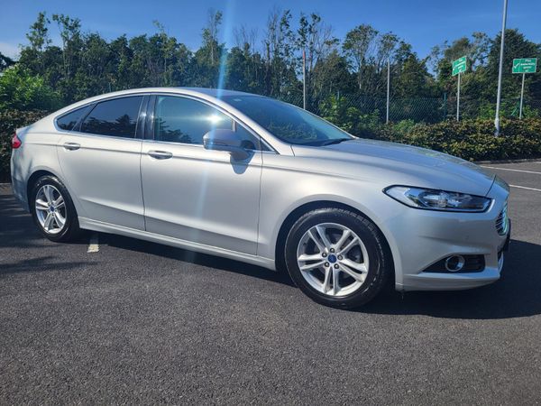 Ford Mondeo Hatchback, Diesel, 2017, Grey