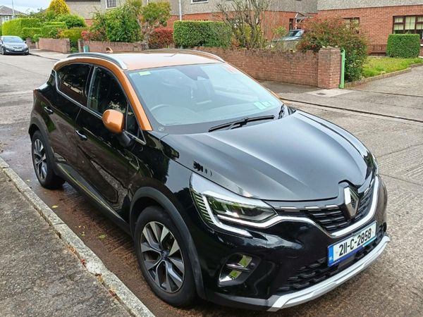 Renault Captur Hatchback, Petrol Plug-in Hybrid, 2021, Black