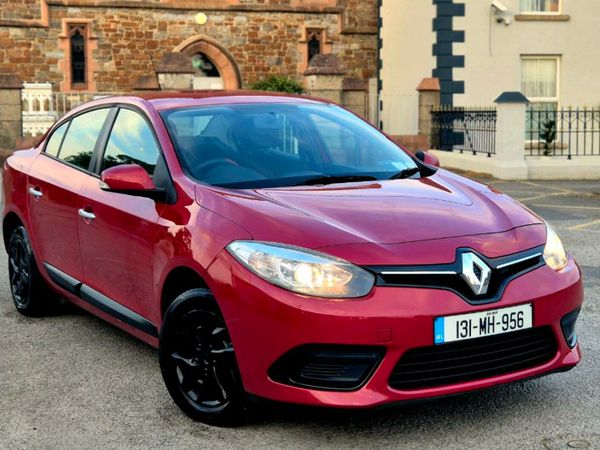 Renault Fluence Saloon, Diesel, 2013, Red