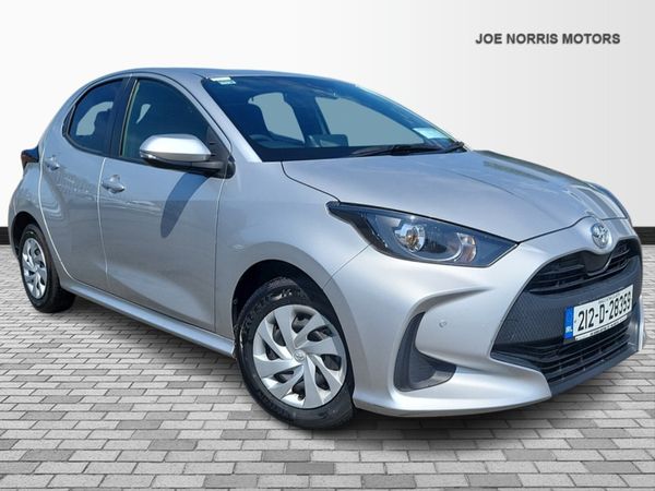 Toyota Yaris Hatchback, Petrol, 2021, Grey