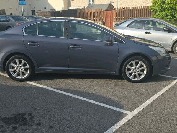 Toyota Avensis Saloon, Diesel, 2010, Blue