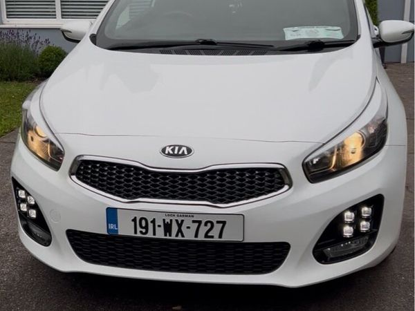 Kia Ceed Hatchback, Diesel, 2019, White