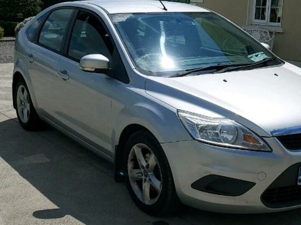 Ford Focus Hatchback, Diesel, 2010, Silver