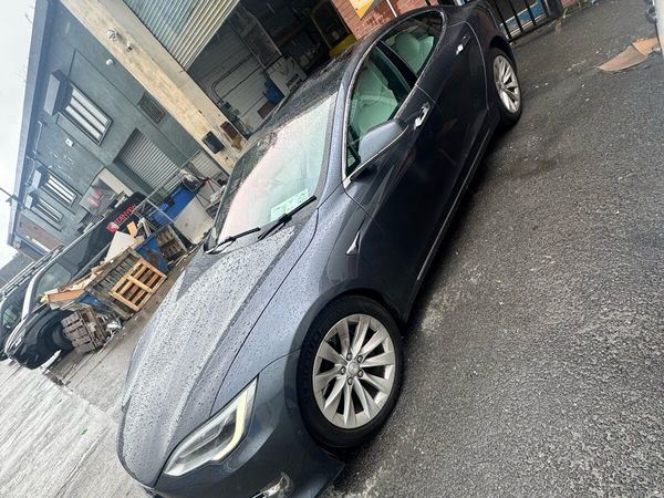 Tesla Model S Hatchback, Electric, 2017, Grey