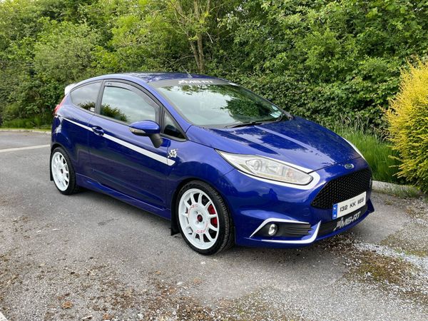Ford Fiesta Hatchback, Petrol, 2013, Blue