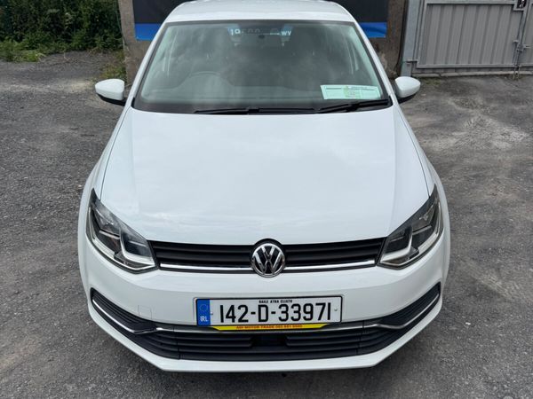 Volkswagen Polo Hatchback, Petrol, 2014, White
