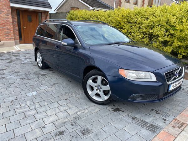 Volvo V70 Estate, Diesel, 2010, Blue