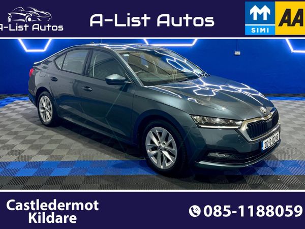 Skoda Octavia Saloon, Diesel, 2021, Grey