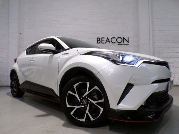 Toyota C-HR SUV, Petrol Hybrid, 2019, White
