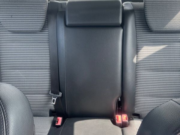 Mercedes-Benz B-Class MPV, Petrol, 2006, Black