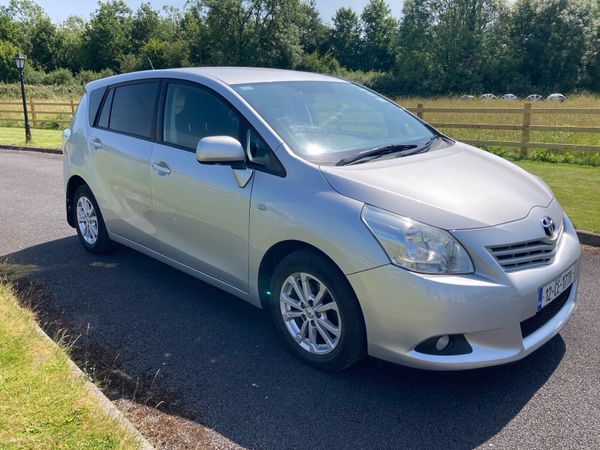 Toyota Verso MPV, Diesel, 2012, Silver