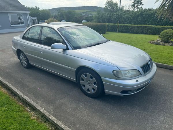 Vauxhall Omega Saloon, Petrol, 2001, Silver