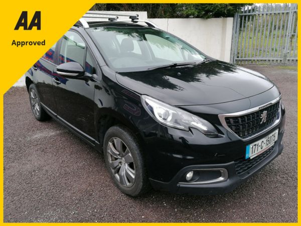 Peugeot 2008 Hatchback, Petrol, 2017, Black