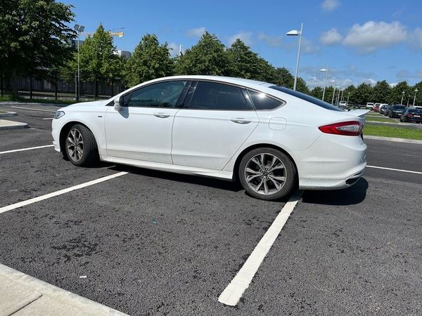 Ford Mondeo Hatchback, Diesel, 2019, White