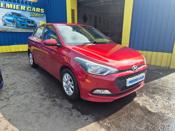 Hyundai i20 Hatchback, Petrol, 2017, Red