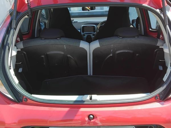 Toyota Aygo Hatchback, Petrol, 2015, Red