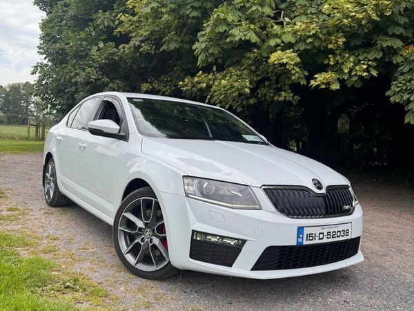 Skoda Octavia Hatchback, Diesel, 2015, White