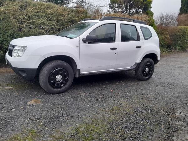 Dacia Duster SUV, Diesel, 2014, White