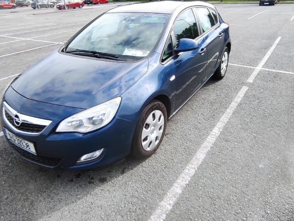 Opel Astra Hatchback, Diesel, 2011, Blue