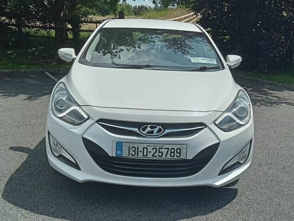 Hyundai i40 Saloon, Diesel, 2013, White