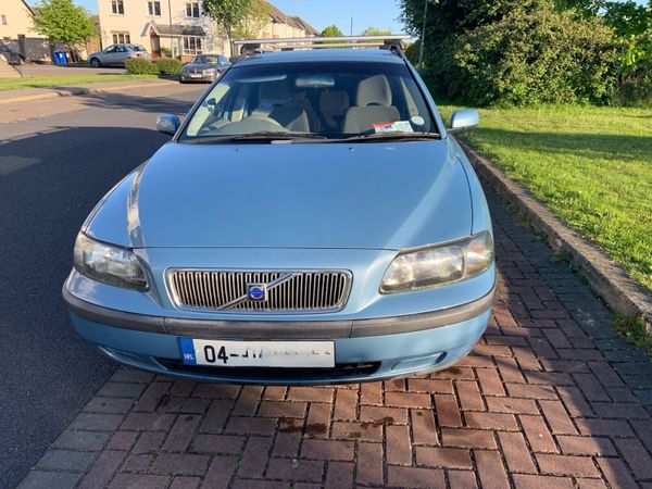 Volvo V70 Estate, Diesel, 2004, Blue