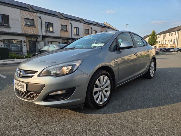 Opel Astra Saloon, Diesel, 2014, Silver