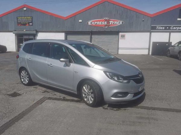 Vauxhall Zafira MPV, Diesel, 2017, Silver