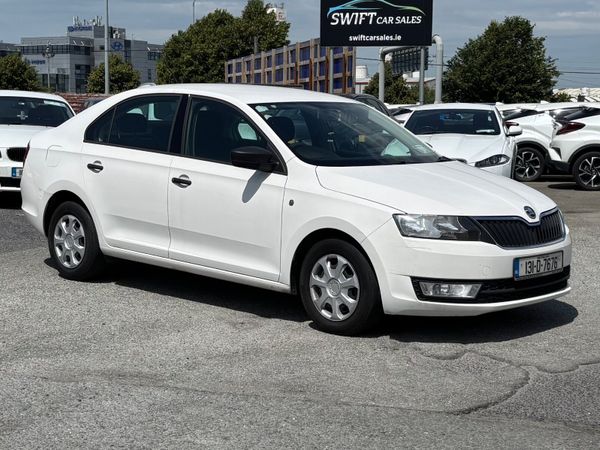 Skoda Rapid Saloon, Petrol, 2013, White