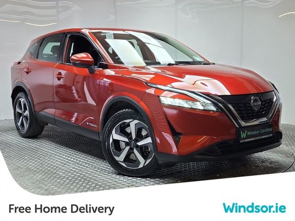 Nissan Qashqai MPV, Petrol, 2024, Red