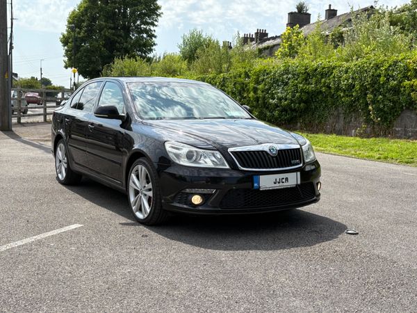 Skoda Octavia Hatchback, Diesel, 2011, Black