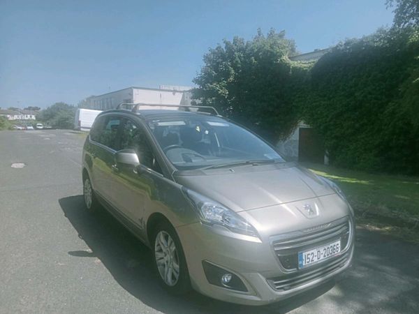 Peugeot 5008 MPV, Diesel, 2015, Grey